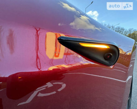 Червоний Тесла Модель С, об'ємом двигуна 0 л та пробігом 13 тис. км за 56700 $, фото 25 на Automoto.ua