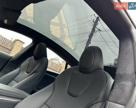 Червоний Тесла Модель С, об'ємом двигуна 0 л та пробігом 1 тис. км за 52900 $, фото 10 на Automoto.ua