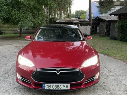 Красный Тесла Модель С, объемом двигателя 0 л и пробегом 199 тыс. км за 12999 $, фото 1 на Automoto.ua