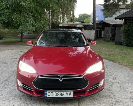 Красный Тесла Модель С, объемом двигателя 8 л и пробегом 199 тыс. км за 12999 $, фото 1 на Automoto.ua