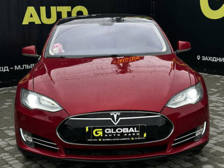 Красный Тесла Модель С, объемом двигателя 0 л и пробегом 306 тыс. км за 10900 $, фото 1 на Automoto.ua