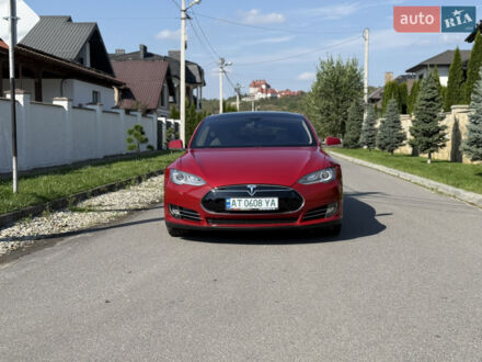 Красный Тесла Модель С, объемом двигателя 0 л и пробегом 178 тыс. км за 13150 $, фото 1 на Automoto.ua