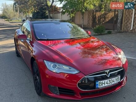 Красный Тесла Модель С, объемом двигателя 0 л и пробегом 182 тыс. км за 13999 $, фото 1 на Automoto.ua