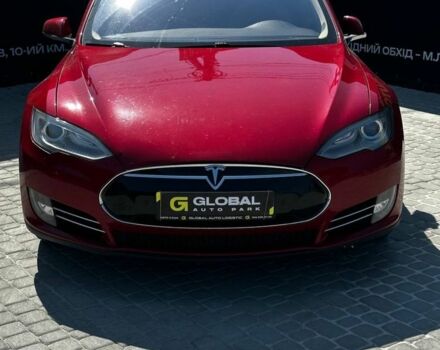 Красный Тесла Модель С, объемом двигателя 0 л и пробегом 306 тыс. км за 11000 $, фото 1 на Automoto.ua