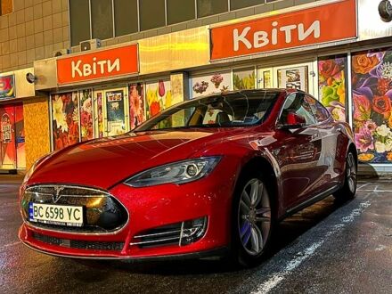 Червоний Тесла Модель С, об'ємом двигуна 0.22 л та пробігом 225 тис. км за 14500 $, фото 1 на Automoto.ua