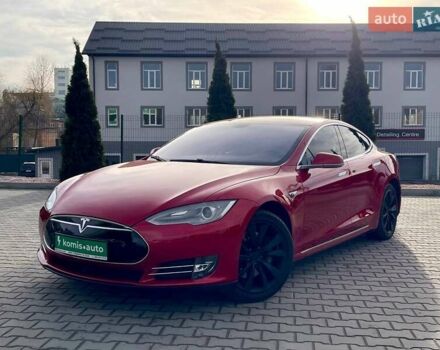 Червоний Тесла Модель С, об'ємом двигуна 0 л та пробігом 236 тис. км за 12999 $, фото 1 на Automoto.ua