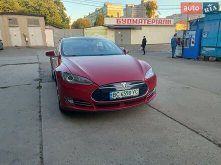 Красный Тесла Модель С, объемом двигателя 0 л и пробегом 223 тыс. км за 13200 $, фото 1 на Automoto.ua