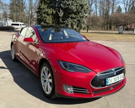 Красный Тесла Модель С, объемом двигателя 0 л и пробегом 145 тыс. км за 17000 $, фото 1 на Automoto.ua