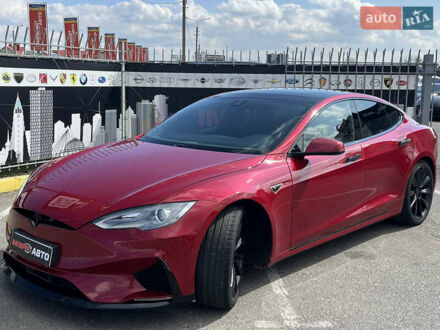 Тесла Модель С 2015 в Киеве на Automoto.ua Красный Тесла Модель С, объемом двигателя 0 л и пробегом 118 тыс. км за 22500 $, фото 1 на Automoto.ua