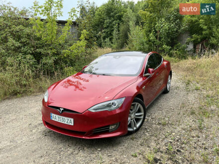 Тесла Модель С 2015 в Стрые на Automoto.ua Красный Тесла Модель С, объемом двигателя 0 л и пробегом 194 тыс. км за 16800 $, фото 1 на Automoto.ua