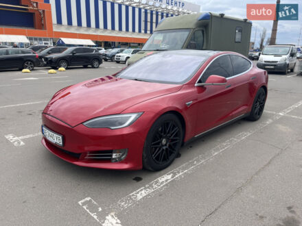 Красный Тесла Модель С, объемом двигателя 0 л и пробегом 176 тыс. км за 20000 $, фото 1 на Automoto.ua