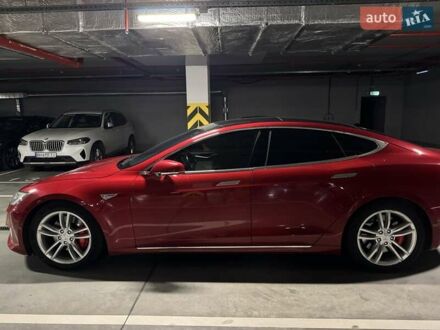 Тесла Модель С 2016 в Одессе на Automoto.ua Красный Тесла Модель С, объемом двигателя 0 л и пробегом 129 тыс. км за 19800 $, фото 1 на Automoto.ua