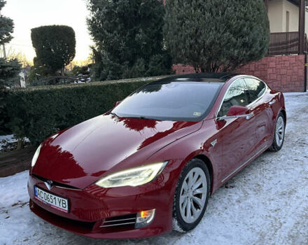 Красный Тесла Модель С, объемом двигателя 0 л и пробегом 227 тыс. км за 13800 $, фото 1 на Automoto.ua