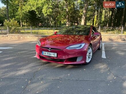 Красный Тесла Модель С, объемом двигателя 0 л и пробегом 234 тыс. км за 14500 $, фото 1 на Automoto.ua
