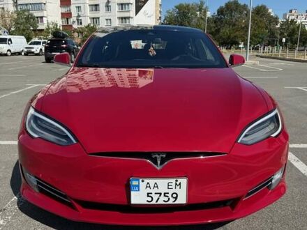 Тесла Модель С 2016 у Києві на Automoto.ua Червоний Тесла Модель С, об'ємом двигуна 0 л та пробігом 195 тис. км за 18500 $, фото 1 на Automoto.ua