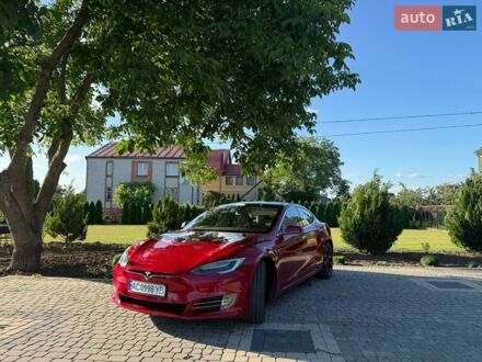 Красный Тесла Модель С, объемом двигателя 0 л и пробегом 165 тыс. км за 15000 $, фото 1 на Automoto.ua