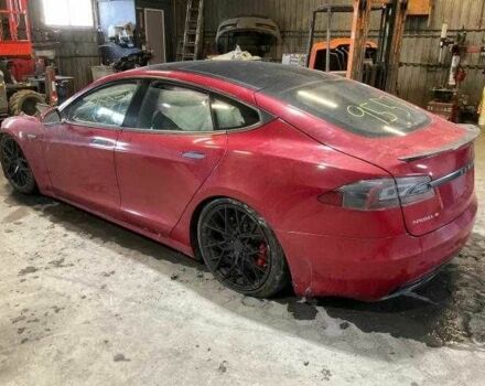 Червоний Тесла Модель С, об'ємом двигуна 0 л та пробігом 100 тис. км за 7500 $, фото 1 на Automoto.ua