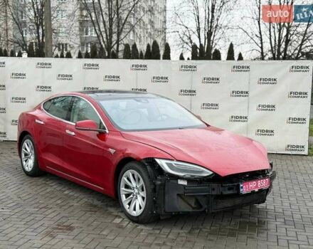 Красный Тесла Модель С, объемом двигателя 0 л и пробегом 157 тыс. км за 9800 $, фото 1 на Automoto.ua