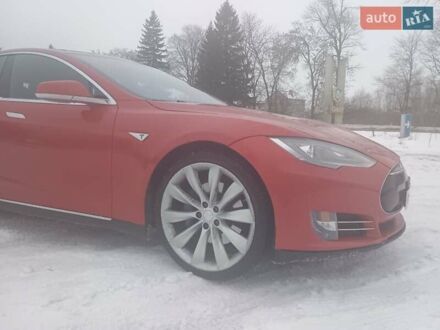 Красный Тесла Модель С, объемом двигателя 0 л и пробегом 246 тыс. км за 12600 $, фото 1 на Automoto.ua