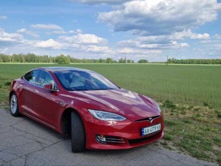 Тесла Модель С 2017 у Буче на Automoto.ua Червоний Тесла Модель С, об'ємом двигуна 0 л та пробігом 152 тис. км за 22000 $, фото 1 на Automoto.ua