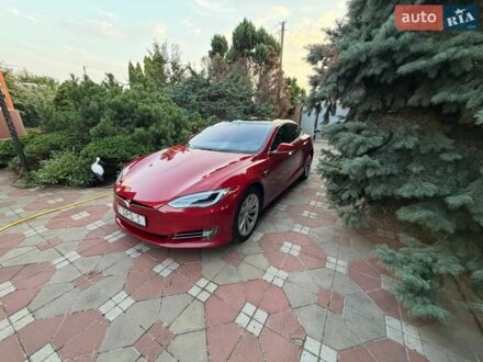 Червоний Тесла Модель С, об'ємом двигуна 0 л та пробігом 200 тис. км за 16800 $, фото 1 на Automoto.ua