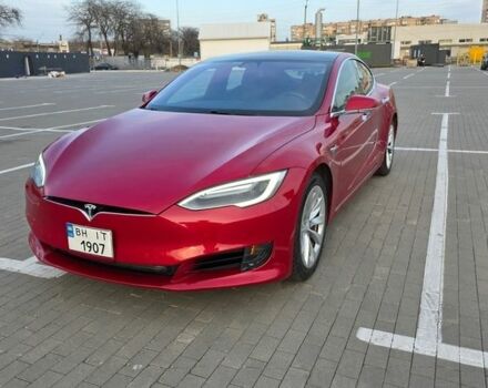 Красный Тесла Модель С, объемом двигателя 0 л и пробегом 104 тыс. км за 16300 $, фото 1 на Automoto.ua