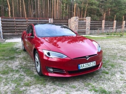 Тесла Модель С 2017 у Буче на Automoto.ua Червоний Тесла Модель С, об'ємом двигуна 0 л та пробігом 116 тис. км за 20500 $, фото 1 на Automoto.ua