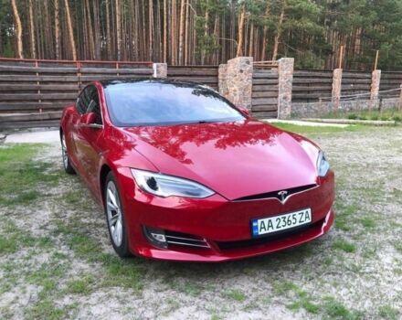 Красный Тесла Модель С, объемом двигателя 0 л и пробегом 116 тыс. км за 20500 $, фото 1 на Automoto.ua