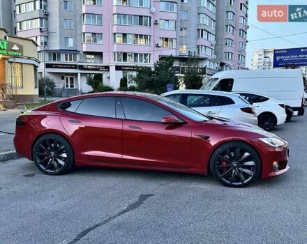 Красный Тесла Модель С, объемом двигателя 0 л и пробегом 153 тыс. км за 29999 $, фото 1 на Automoto.ua