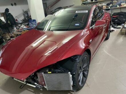 Тесла Модель С 2017 в Бродах на Automoto.ua Красный Тесла Модель С, объемом двигателя 0 л и пробегом 123 тыс. км за 12700 $, фото 1 на Automoto.ua