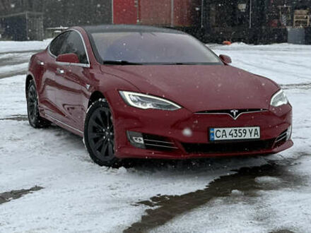 Красный Тесла Модель С, объемом двигателя 0 л и пробегом 128 тыс. км за 16200 $, фото 1 на Automoto.ua
