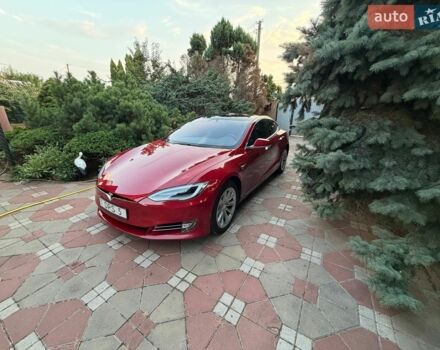 Червоний Тесла Модель С, об'ємом двигуна 0 л та пробігом 200 тис. км за 16800 $, фото 1 на Automoto.ua