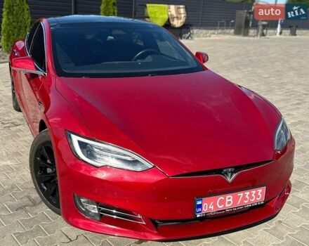 Красный Тесла Модель С, объемом двигателя 0 л и пробегом 130 тыс. км за 19000 $, фото 1 на Automoto.ua