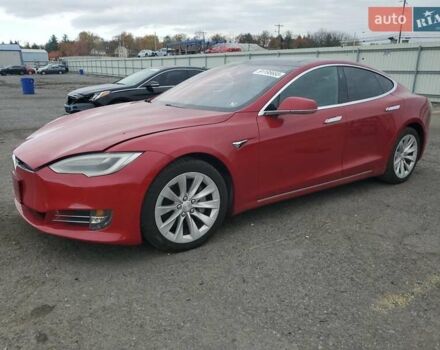 Красный Тесла Модель С, объемом двигателя 0 л и пробегом 125 тыс. км за 6800 $, фото 1 на Automoto.ua