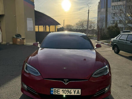 Тесла Модель С 2017 в Николаеве на Automoto.ua Красный Тесла Модель С, объемом двигателя 0 л и пробегом 191 тыс. км за 22000 $, фото 1 на Automoto.ua