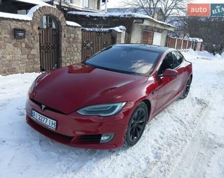 Красный Тесла Модель С, объемом двигателя 0 л и пробегом 150 тыс. км за 14500 $, фото 1 на Automoto.ua