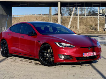 Красный Тесла Модель С, объемом двигателя 0 л и пробегом 87 тыс. км за 16350 $, фото 1 на Automoto.ua