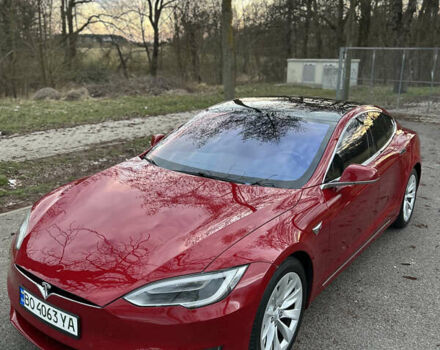 Красный Тесла Модель С, объемом двигателя 0 л и пробегом 115 тыс. км за 18999 $, фото 1 на Automoto.ua