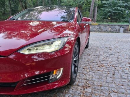 Тесла Модель С 2017 в Каневе на Automoto.ua Красный Тесла Модель С, объемом двигателя 0 л и пробегом 100 тыс. км за 18900 $, фото 1 на Automoto.ua