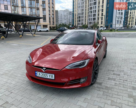 Красный Тесла Модель С, объемом двигателя 0 л и пробегом 101 тыс. км за 19000 $, фото 1 на Automoto.ua