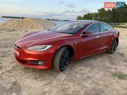 Тесла Модель С 2018 в Черкассах на Automoto.ua Красный Тесла Модель С, объемом двигателя 0 л и пробегом 97 тыс. км за 20500 $, фото 1 на Automoto.ua