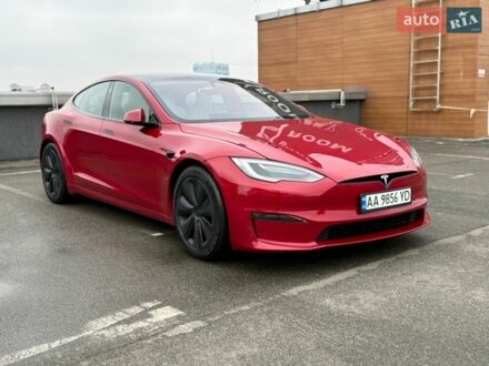 Красный Тесла Модель С, объемом двигателя 0 л и пробегом 15 тыс. км за 40000 $, фото 1 на Automoto.ua