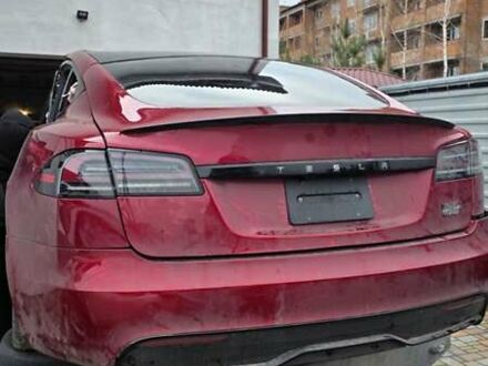 Червоний Тесла Модель С, об'ємом двигуна 0 л та пробігом 24 тис. км за 27777 $, фото 1 на Automoto.ua