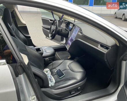 Тесла Модель С, об'ємом двигуна 0 л та пробігом 175 тис. км за 22100 $, фото 24 на Automoto.ua