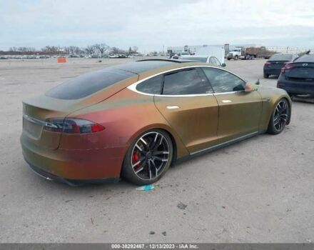 Тесла Модель С, объемом двигателя 1 л и пробегом 43 тыс. км за 4900 $, фото 2 на Automoto.ua