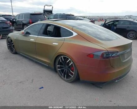 Тесла Модель С, объемом двигателя 1 л и пробегом 43 тыс. км за 4900 $, фото 1 на Automoto.ua
