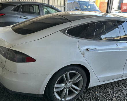 Тесла Модель С, объемом двигателя 0 л и пробегом 205 тыс. км за 7999 $, фото 4 на Automoto.ua