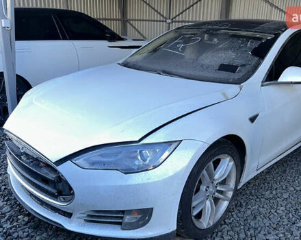 Тесла Модель С, объемом двигателя 0 л и пробегом 205 тыс. км за 7999 $, фото 2 на Automoto.ua