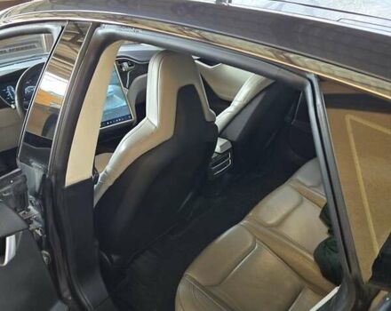 Тесла Модель С, об'ємом двигуна 0 л та пробігом 166 тис. км за 14900 $, фото 23 на Automoto.ua