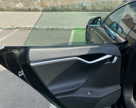 Тесла Модель С, объемом двигателя 0 л и пробегом 210 тыс. км за 25500 $, фото 12 на Automoto.ua